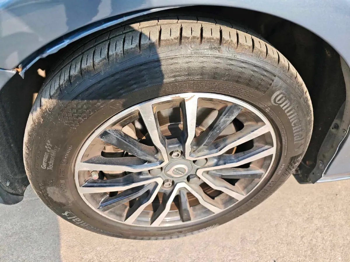 2018 Volvo V40 1.5T 152HP L4 6AT,autocango,china used car exporter,china ev exporter,chinese used car exporter,chinese used ev exporter