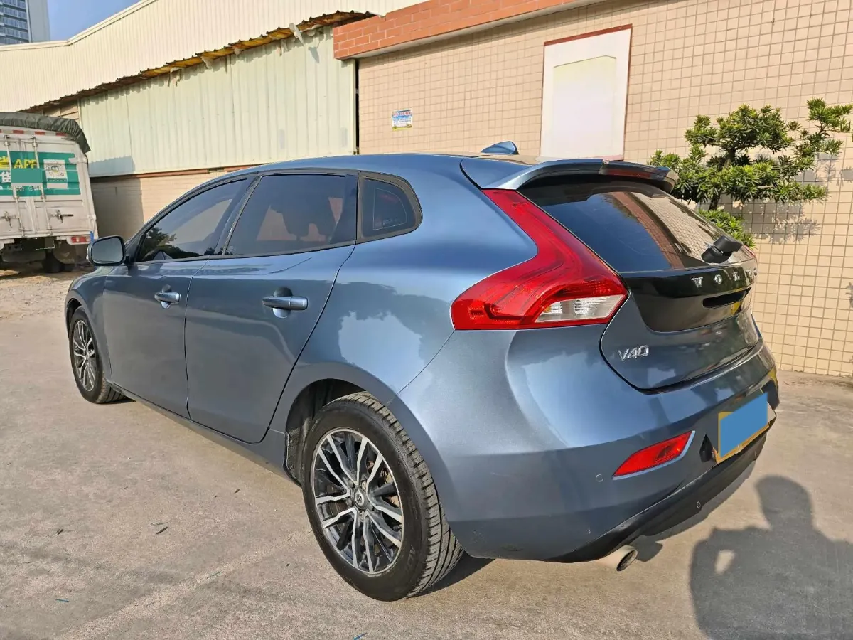 2018 Volvo V40 1.5T 152HP L4 6AT,autocango,china used car exporter,china ev exporter,chinese used car exporter,chinese used ev exporter