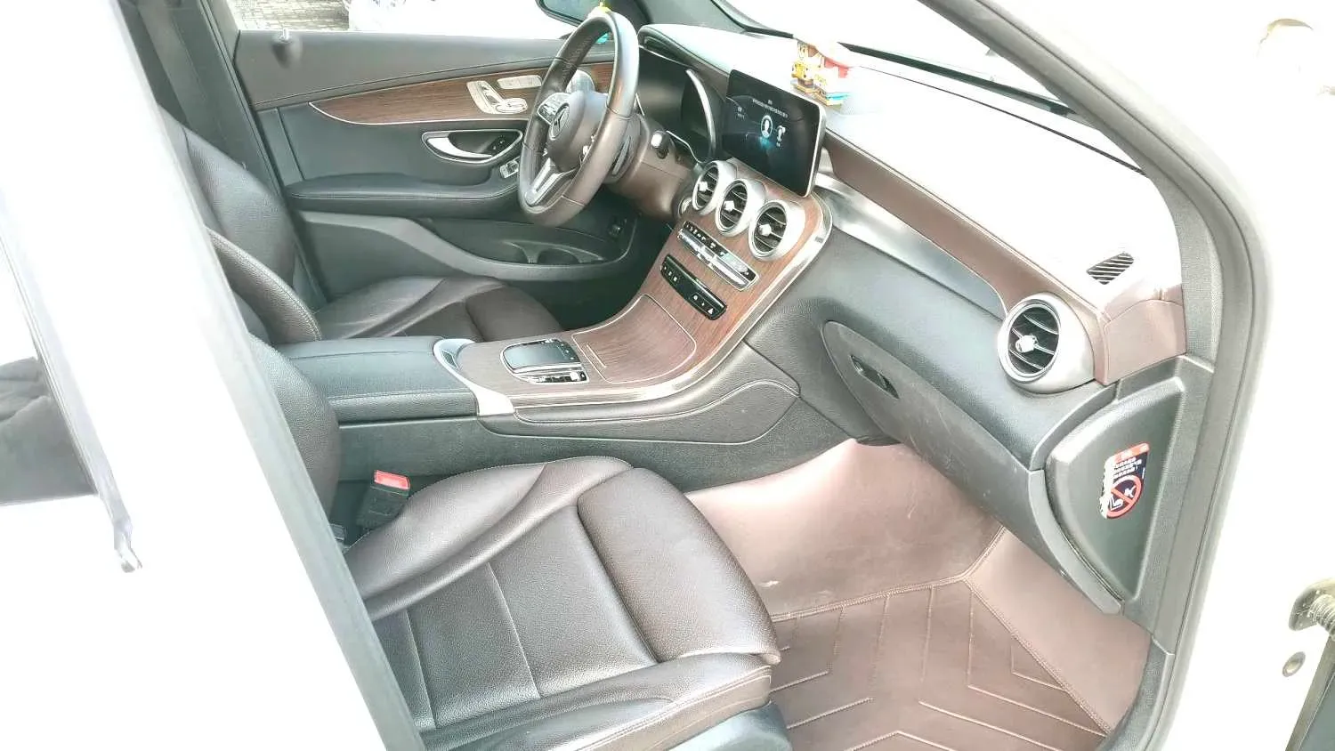 2021 Mercedes-Benz GLC Class 2.0T 258HP L4 9AT,autocango,china used car exporter,china ev exporter,chinese used car exporter,chinese used ev exporter