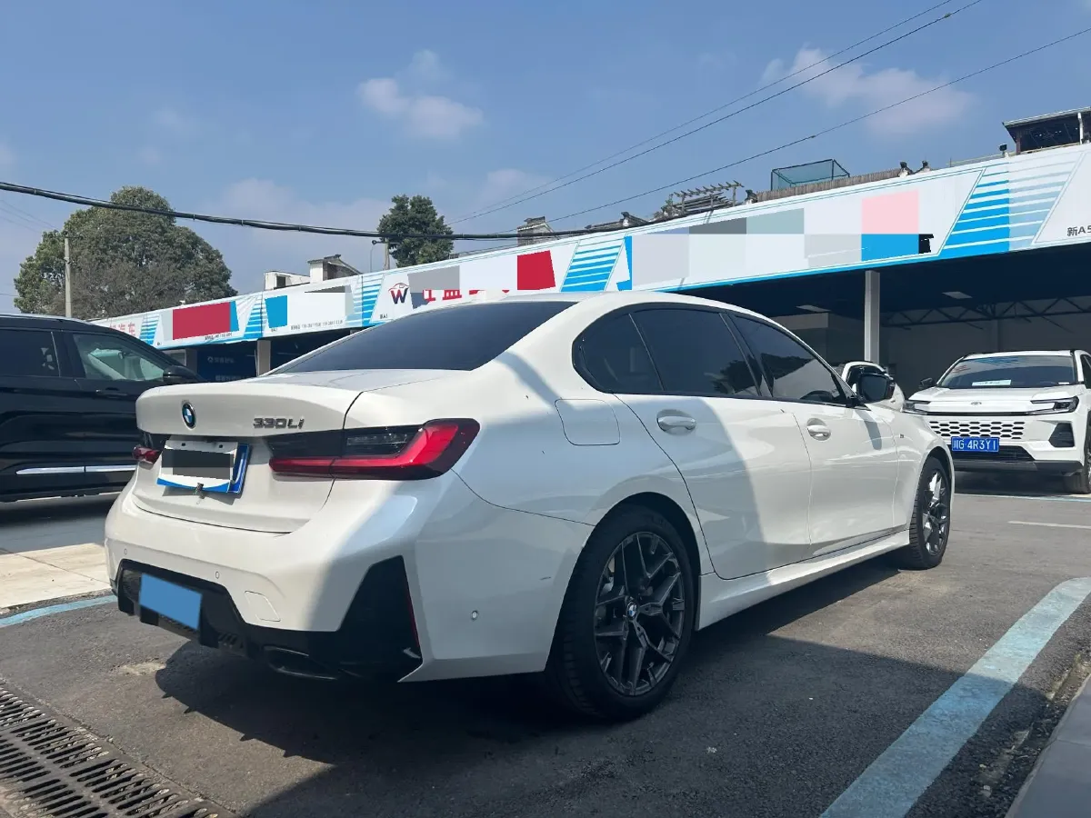 2025 BMW 3 Series 2.0T 245HP L4 8AT,autocango,china used car exporter,china ev exporter,chinese used car exporter,chinese used ev exporter