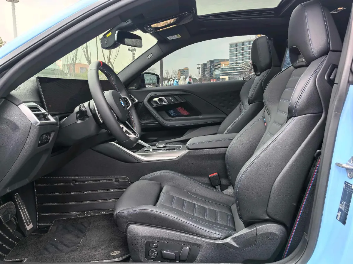 2024 BMW 2.0T 300HP L4 7DCT,autocango,china used car exporter,china ev exporter,chinese used car exporter,chinese used ev exporter