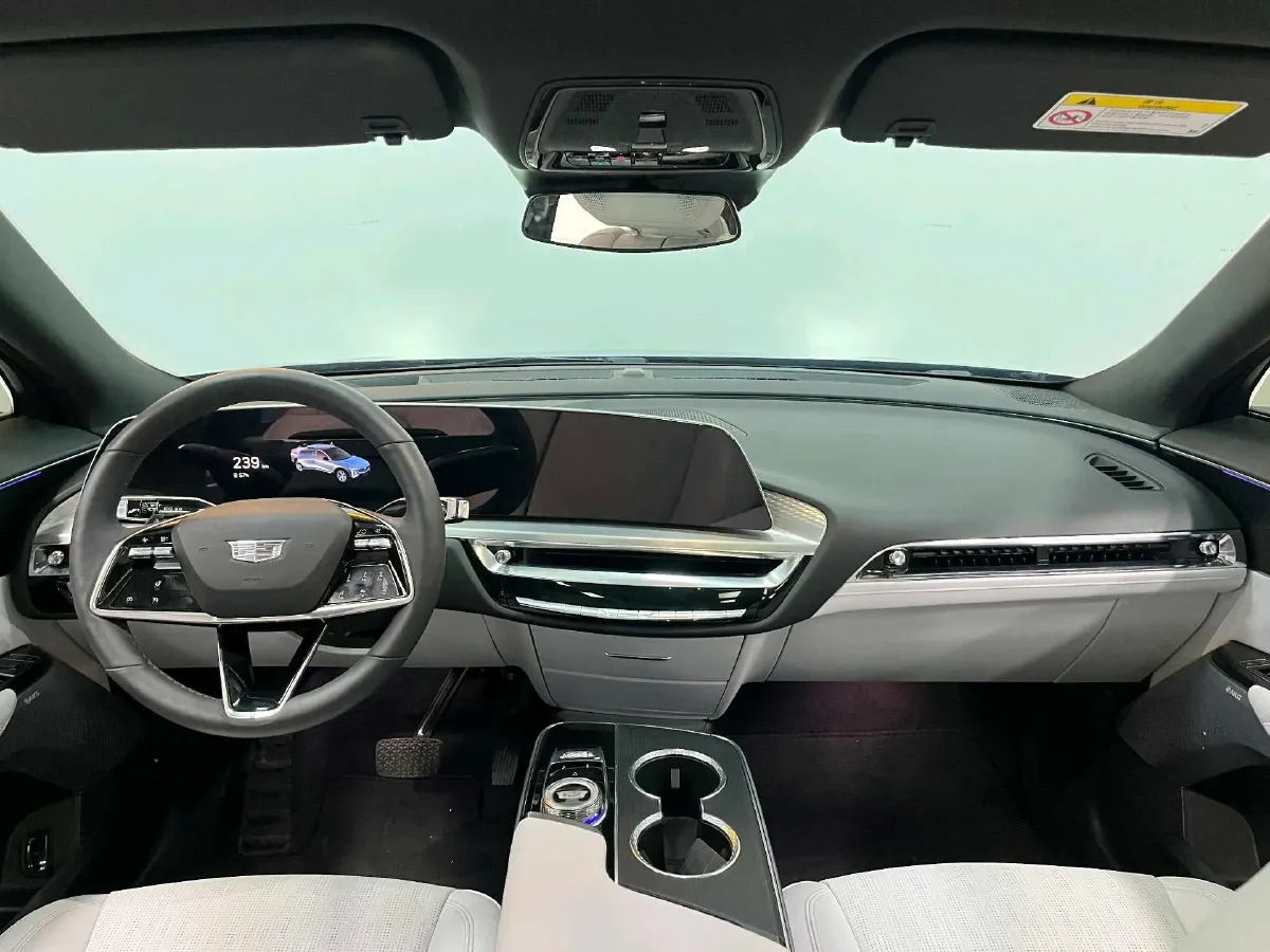 2024 Cadillac IQ Lyriq BEV 68.4KWH,autocango,china used car exporter,china ev exporter,chinese used car exporter,chinese used ev exporter