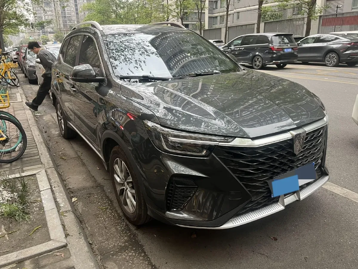 2025 Roewe RX5 1.5T 181HP L4 7DCT,autocango,china used car exporter,china ev exporter,chinese used car exporter,chinese used ev exporter