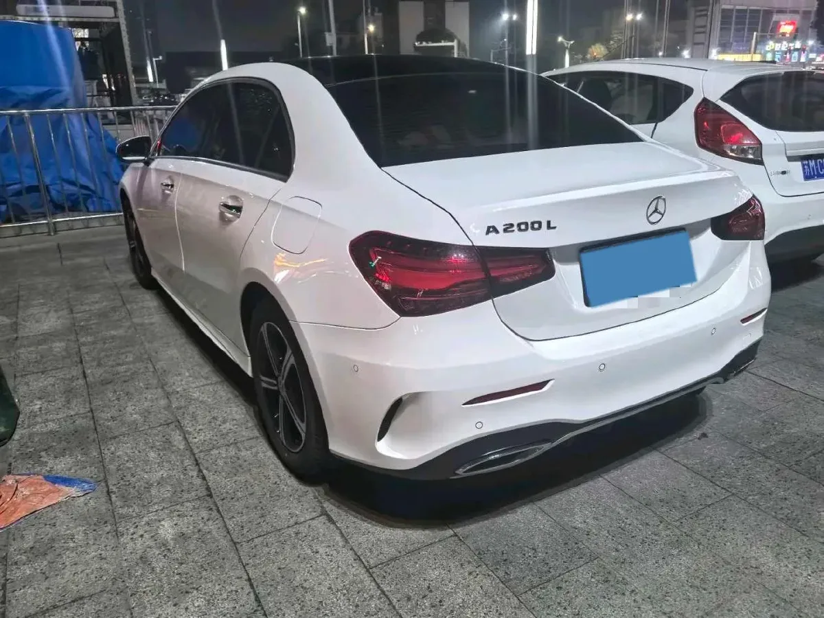 2024 Mercedes-Benz A Class 1.3T 163HP L4 7DCT,autocango,china used car exporter,china ev exporter,chinese used car exporter,chinese used ev exporter