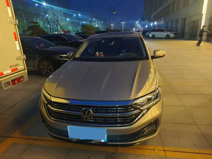 2023 Volkswagen Sagitar 1.4T 150HP L4 7DCT,autocango,china used car exporter,china ev exporter,chinese used car exporter,chinese used ev exporter