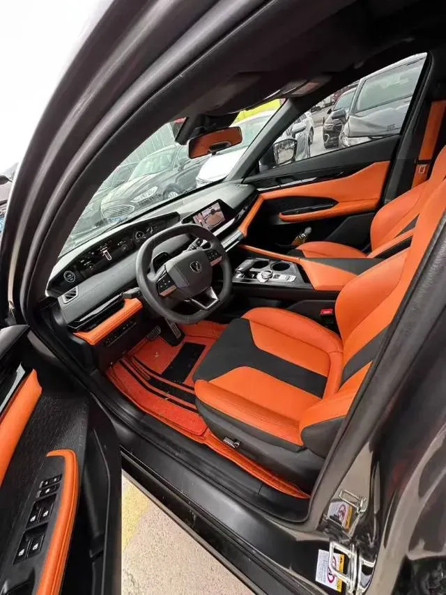 2023 ChangAn UNI-V 1.5T 188HP L4 7DCT,autocango,china used car exporter,china ev exporter,chinese used car exporter,chinese used ev exporter