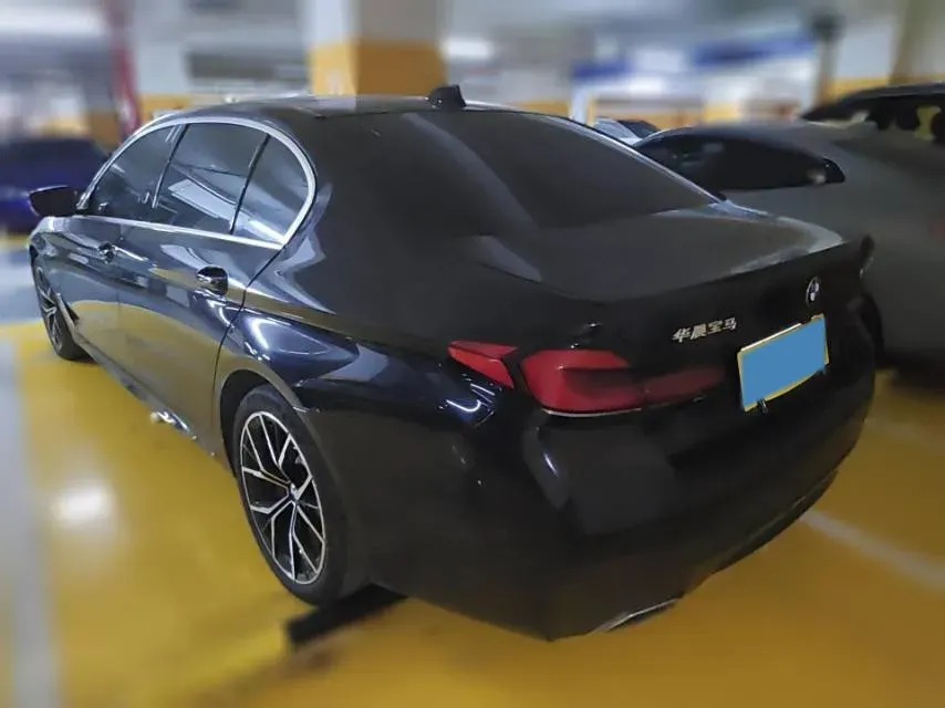 2022 BMW 5 Series 2.0T 252HP L4 8AT,autocango,china used car exporter,china ev exporter,chinese used car exporter,chinese used ev exporter