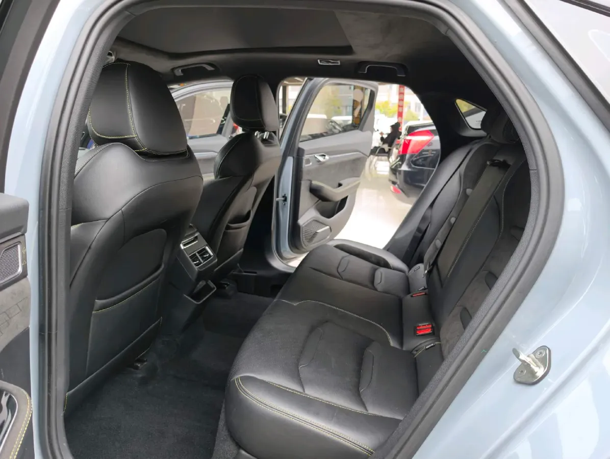 2023 Geely Preface 2.0T 190HP L4 7DCT,autocango,china used car exporter,china ev exporter,chinese used car exporter,chinese used ev exporter