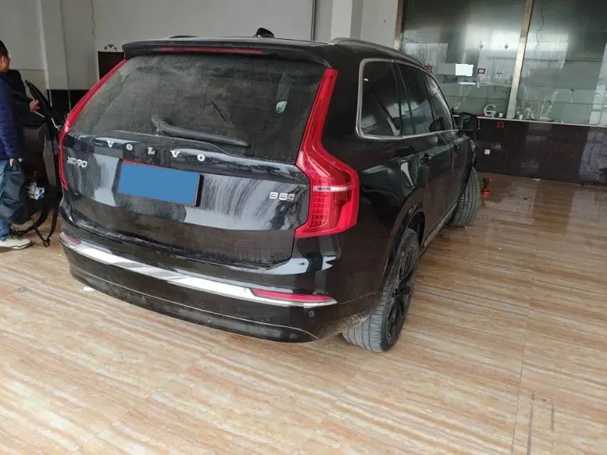 2024 Volvo XC90 2.0T 250HP L4 8AT,autocango,china used car exporter,china ev exporter,chinese used car exporter,chinese used ev exporter
