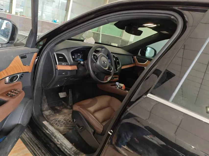 2024 Volvo XC90 2.0T 250HP L4 8AT,autocango,china used car exporter,china ev exporter,chinese used car exporter,chinese used ev exporter