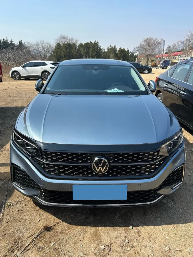2021 Volkswagen Passat 2.0T 186HP L4 7DCT,autocango,china used car exporter,china ev exporter,chinese used car exporter,chinese used ev exporter
