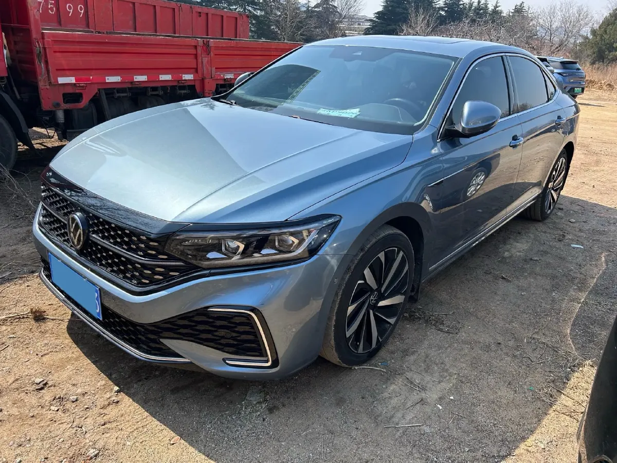 2021 Volkswagen Passat 2.0T 186HP L4 7DCT,autocango,china used car exporter,china ev exporter,chinese used car exporter,chinese used ev exporter