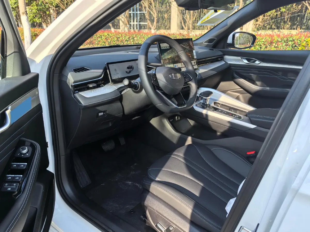 2023 Geely Preface 1.5T 181HP L4 7DCT,autocango,china used car exporter,china ev exporter,chinese used car exporter,chinese used ev exporter