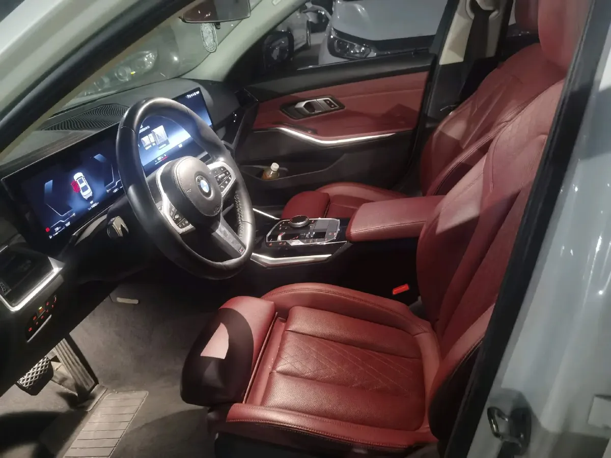 2023 BMW 3 Series 2.0T 156HP L4 8AT,autocango,china used car exporter,china ev exporter,chinese used car exporter,chinese used ev exporter