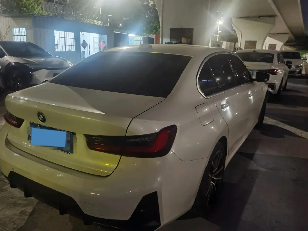 2023 BMW 3 Series 2.0T 156HP L4 8AT,autocango,china used car exporter,china ev exporter,chinese used car exporter,chinese used ev exporter