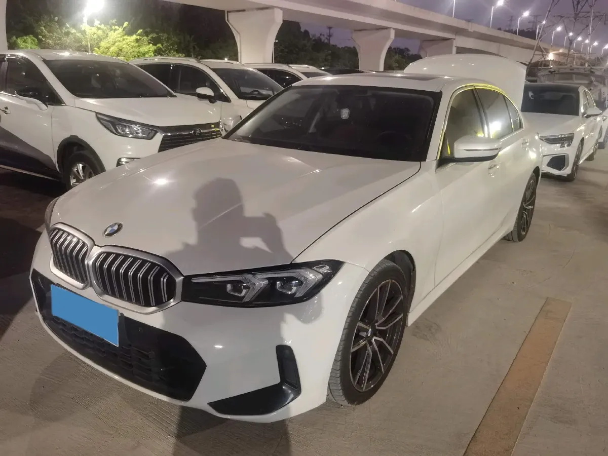 2023 BMW 3 Series 2.0T 156HP L4 8AT,autocango,china used car exporter,china ev exporter,chinese used car exporter,chinese used ev exporter