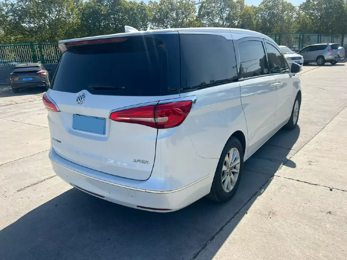 2018 Buick GL8 2.0T 260HP L4 6AT,autocango,china used car exporter,china ev exporter,chinese used car exporter,chinese used ev exporter