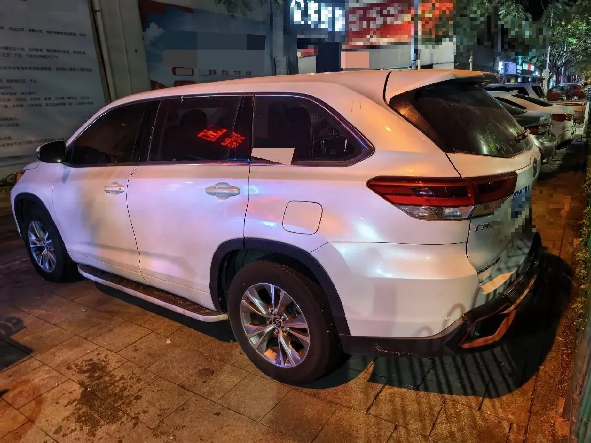 2021 Toyota Highlander 2.0T 220HP L4 6AT,autocango,china used car exporter,china ev exporter,chinese used car exporter,chinese used ev exporter