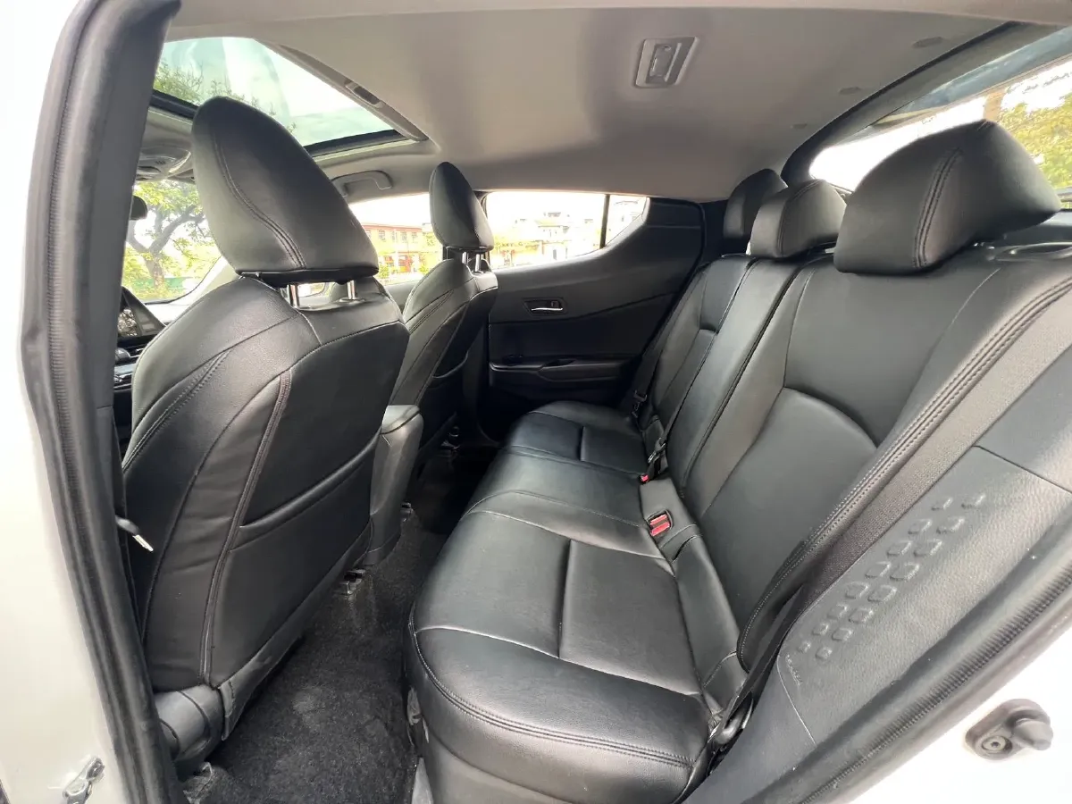 2022 Toyota Izoa 2.0L 171HP L4 CVT,autocango,china used car exporter,china ev exporter,chinese used car exporter,chinese used ev exporter