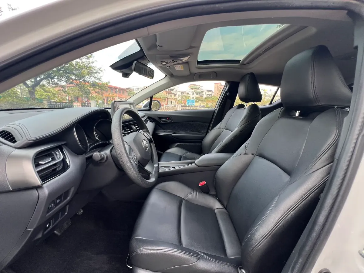 2022 Toyota Izoa 2.0L 171HP L4 CVT,autocango,china used car exporter,china ev exporter,chinese used car exporter,chinese used ev exporter