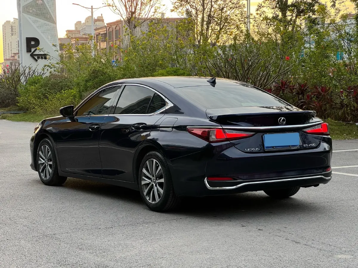 2020 Lexus ES 2.0L 173HP L4 CVT,autocango,china used car exporter,china ev exporter,chinese used car exporter,chinese used ev exporter