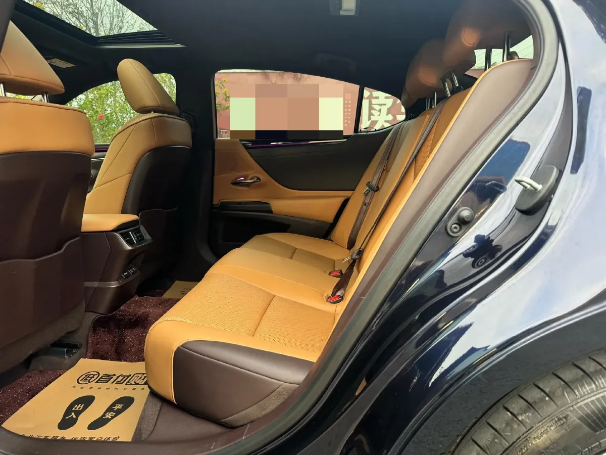 2020 Lexus ES 2.0L 173HP L4 CVT,autocango,china used car exporter,china ev exporter,chinese used car exporter,chinese used ev exporter