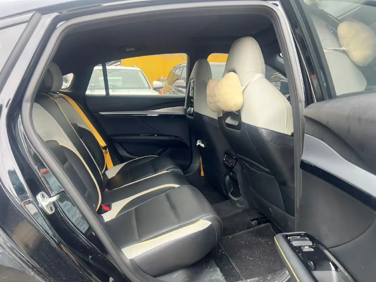 2022 MG 5 Scorpio 1.5T 181HP L4 7DCT,autocango,china used car exporter,china ev exporter,chinese used car exporter,chinese used ev exporter