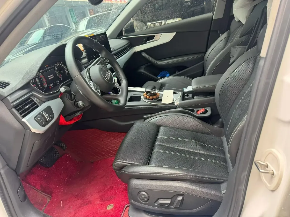 2022 Audi A4L 2.0T 190HP L4 7DCT,autocango,china used car exporter,china ev exporter,chinese used car exporter,chinese used ev exporter