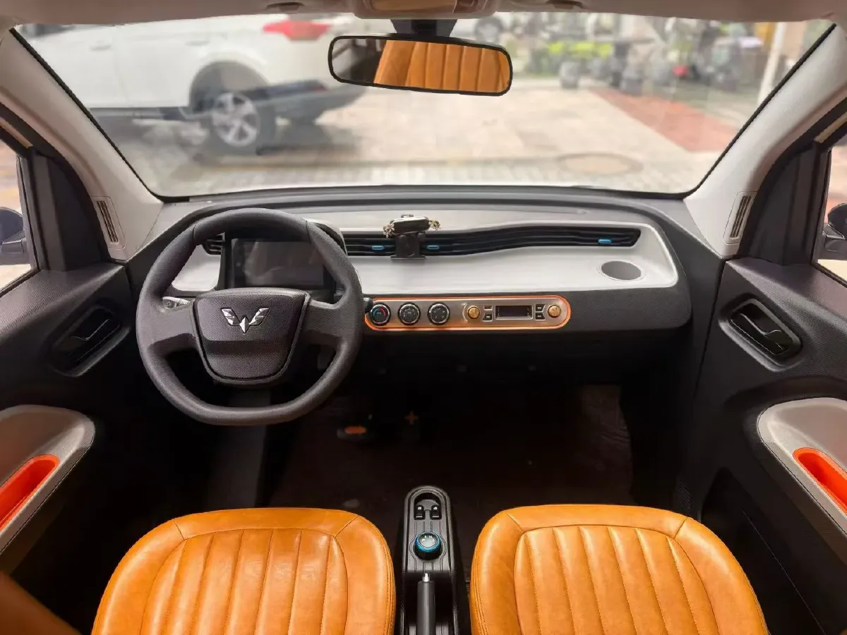 2020 WuLing HongGuang MINI EV BEV 13.8KWH,autocango,china used car exporter,china ev exporter,chinese used car exporter,chinese used ev exporter