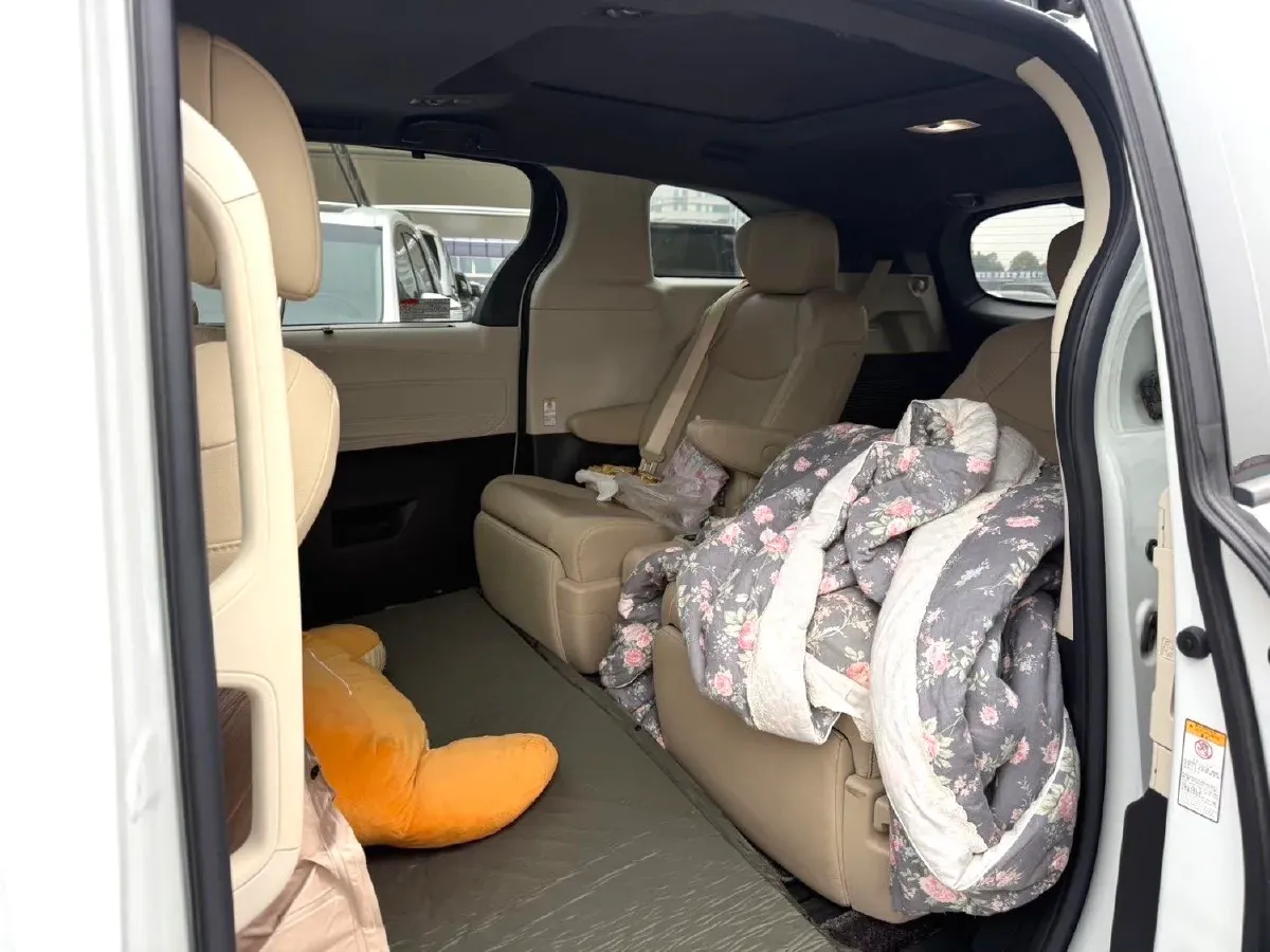 2021 Toyota Sienna 2.5L 192HP L4 E-CVT Hybrid,autocango,china used car exporter,china ev exporter,chinese used car exporter,chinese used ev exporter