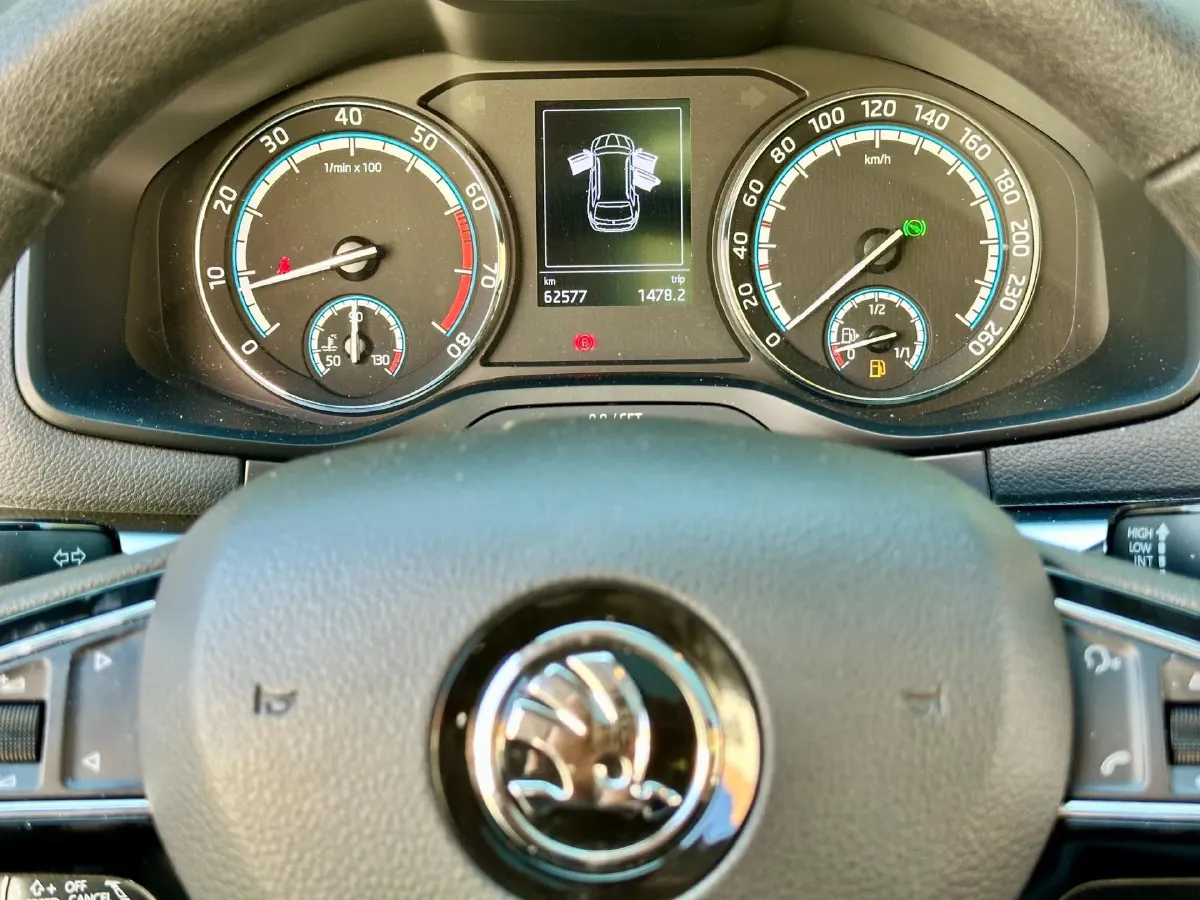 2020 Skoda Karoq 1.4T 150HP L4 7DCT,autocango,china used car exporter,china ev exporter,chinese used car exporter,chinese used ev exporter