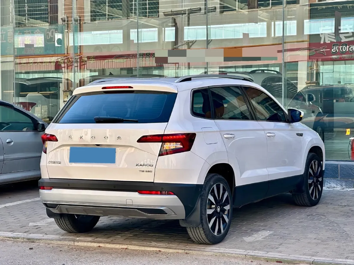 2020 Skoda Karoq 1.4T 150HP L4 7DCT,autocango,china used car exporter,china ev exporter,chinese used car exporter,chinese used ev exporter