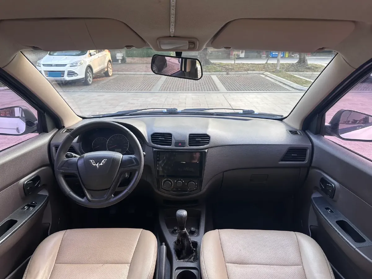 2018 WuLing HongGuang 1.5L 105HP L4 5MT,autocango,china used car exporter,china ev exporter,chinese used car exporter,chinese used ev exporter