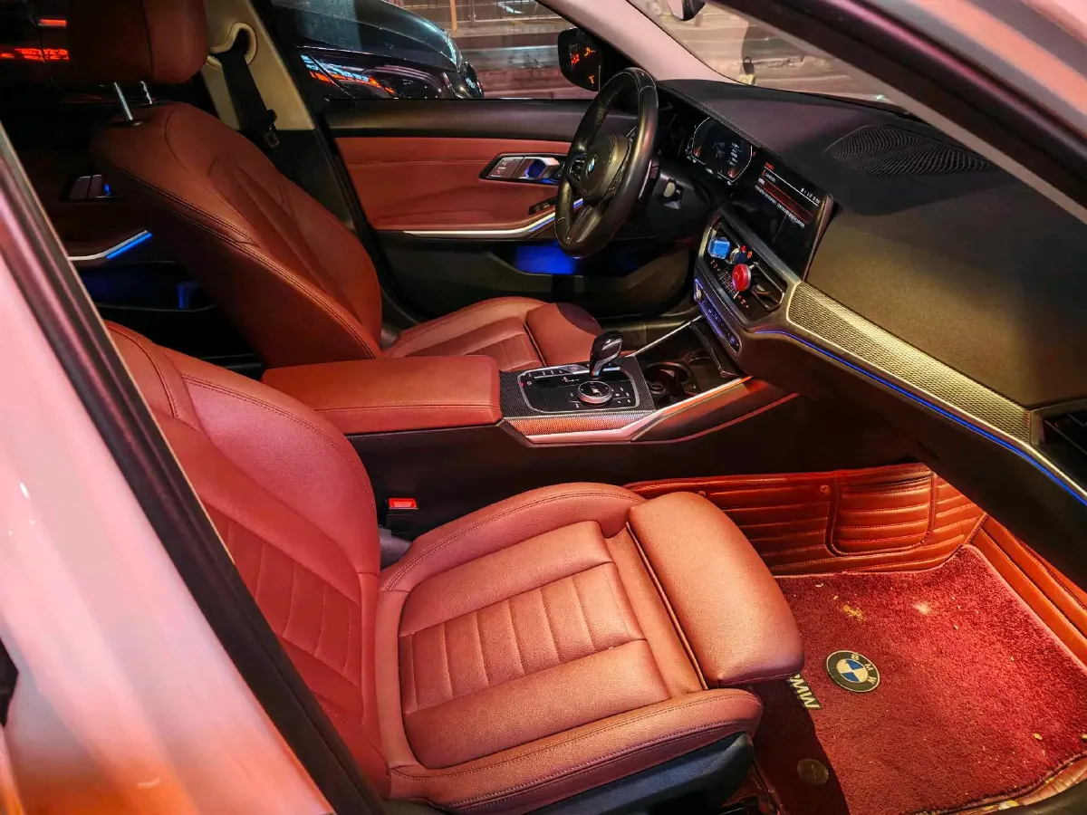 2021 BMW 3 Series 2.0T 184HP L4 8AT,autocango,china used car exporter,china ev exporter,chinese used car exporter,chinese used ev exporter