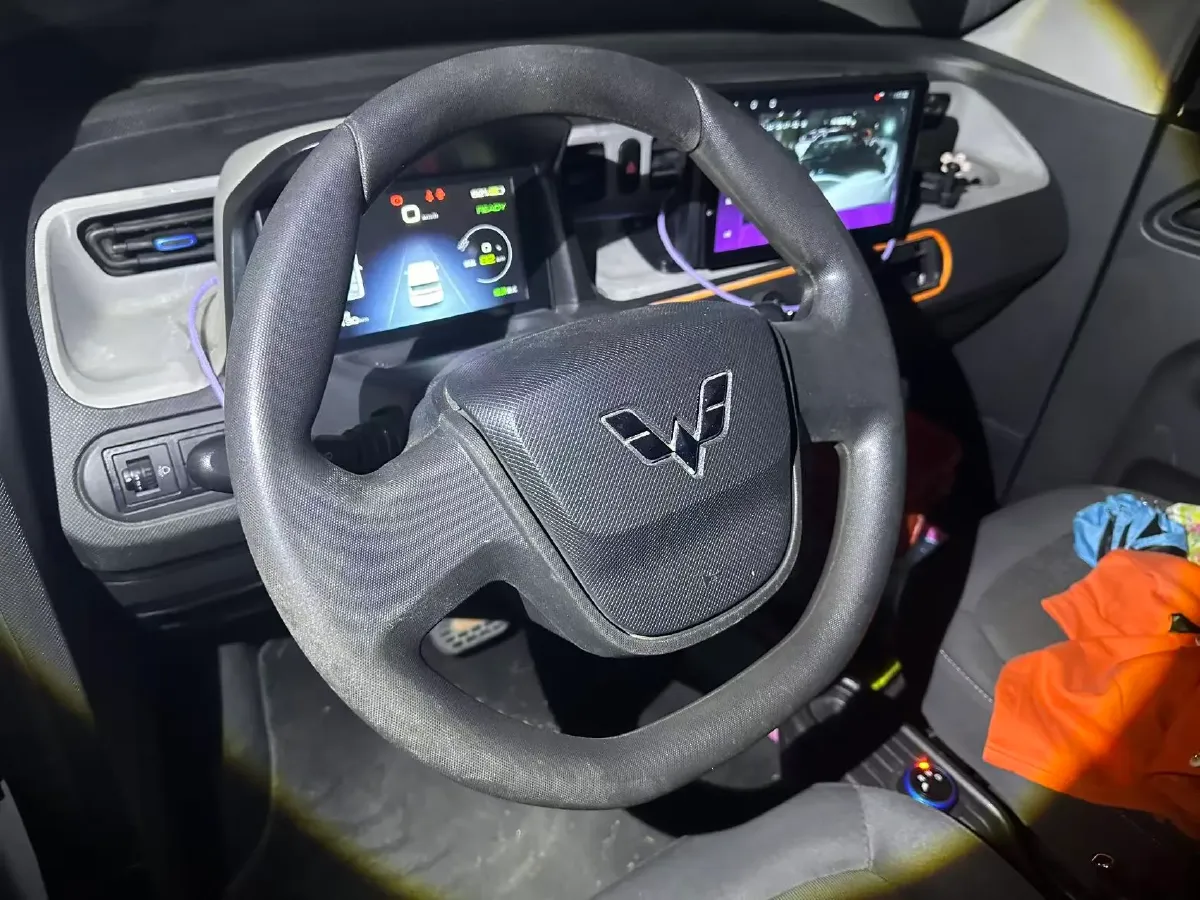 2020 WuLing HongGuang MINI EV BEV 13.8KWH,autocango,china used car exporter,china ev exporter,chinese used car exporter,chinese used ev exporter