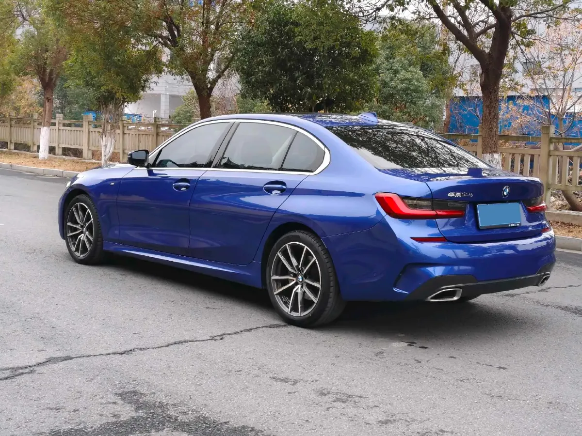 2021 BMW 3 Series 2.0T 156HP L4 8AT,autocango,china used car exporter,china ev exporter,chinese used car exporter,chinese used ev exporter