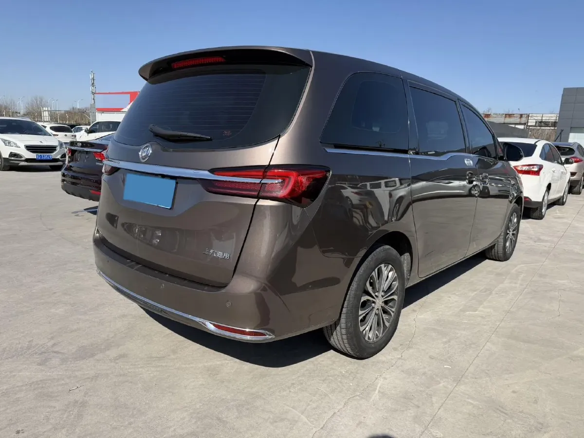2022 Buick GL8 2.0T 237HP L4 9AT,autocango,china used car exporter,china ev exporter,chinese used car exporter,chinese used ev exporter