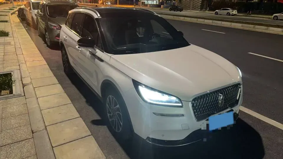 2020 Lincoln Corsair 2.0T 245HP L4 8AT,autocango,china used car exporter,china ev exporter,chinese used car exporter,chinese used ev exporter