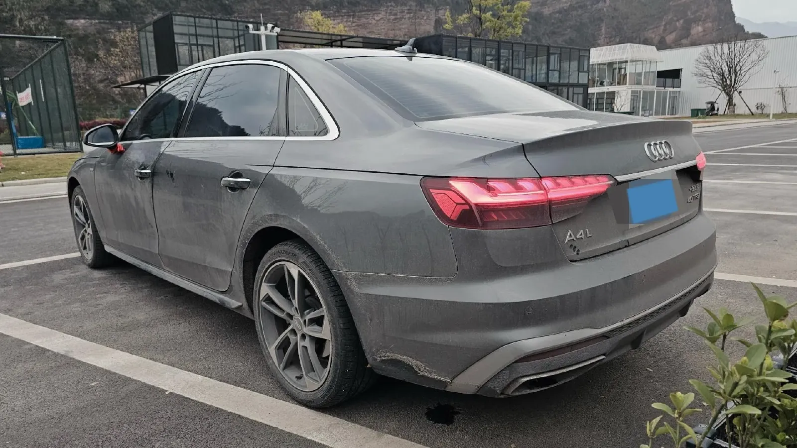 2022 Audi A4L 2.0T 190HP L4 7DCT,autocango,china used car exporter,china ev exporter,chinese used car exporter,chinese used ev exporter