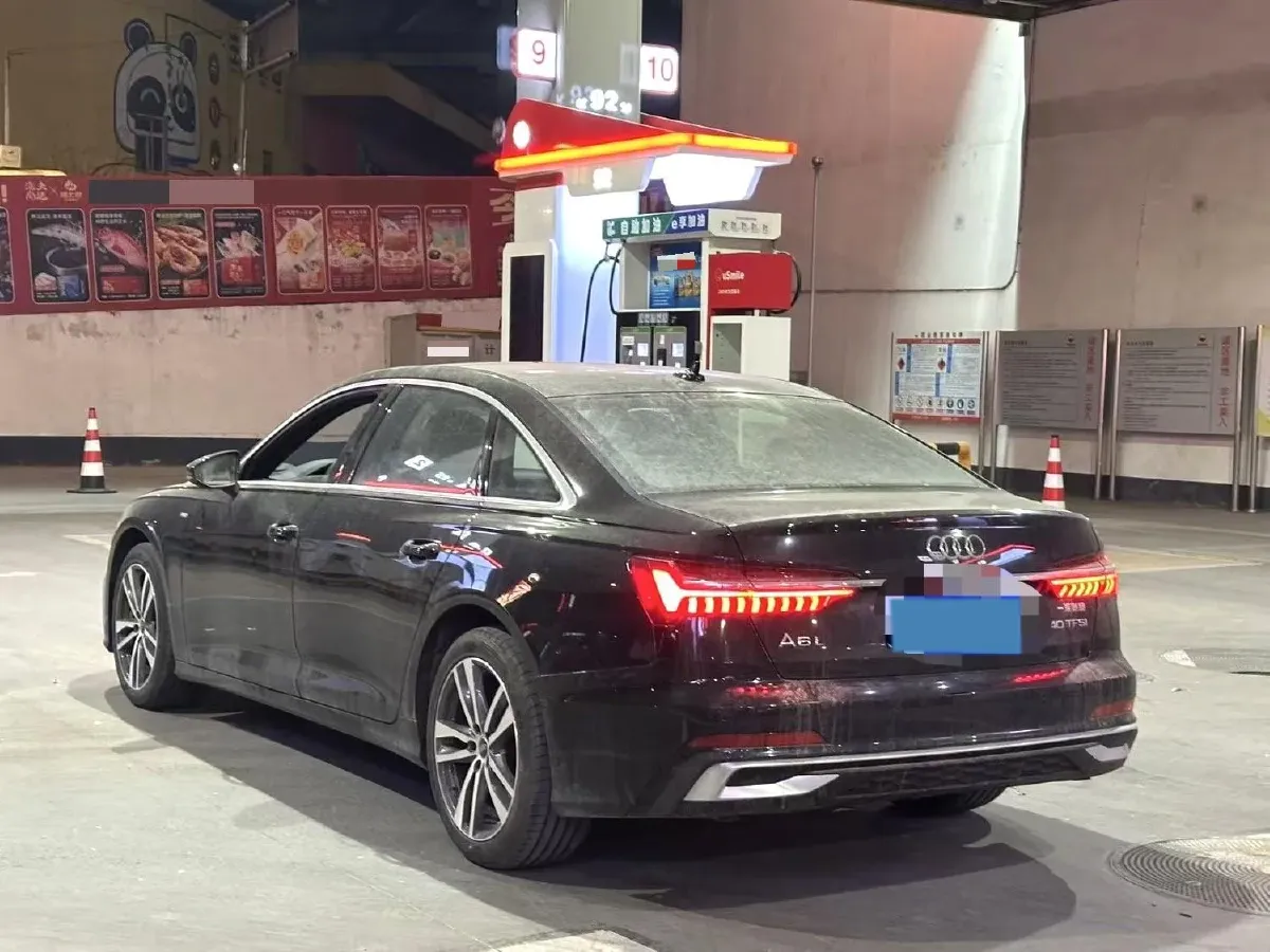 2025 Audi A6L 2.0T 190HP L4 7DCT,autocango,china used car exporter,china ev exporter,chinese used car exporter,chinese used ev exporter