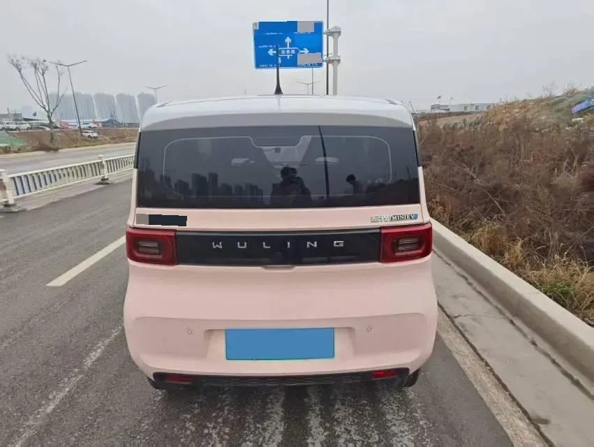 2022 WuLing HongGuang MINI EV BEV 13.9KWH,autocango,china used car exporter,china ev exporter,chinese used car exporter,chinese used ev exporter
