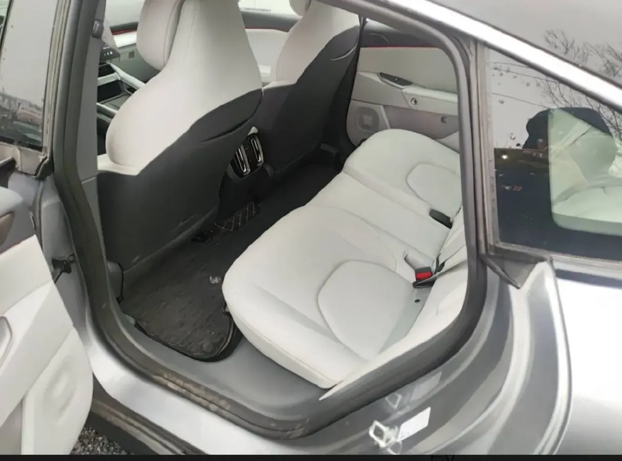 2024 ARCFOX αT5 BEV 79.2KWH,autocango,china used car exporter,china ev exporter,chinese used car exporter,chinese used ev exporter