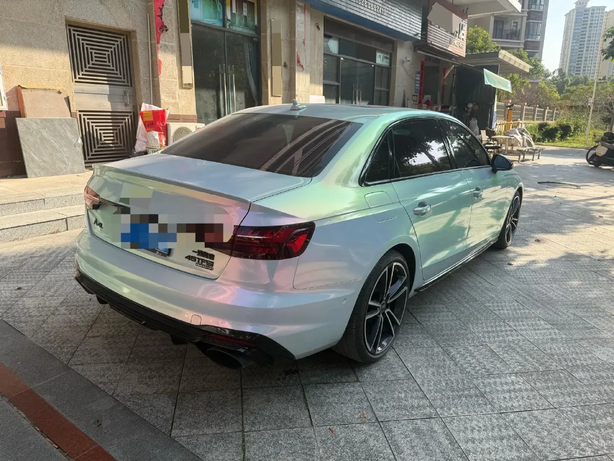 2023 Audi A4L 2.0T 245HP L4 7DCT,autocango,china used car exporter,china ev exporter,chinese used car exporter,chinese used ev exporter
