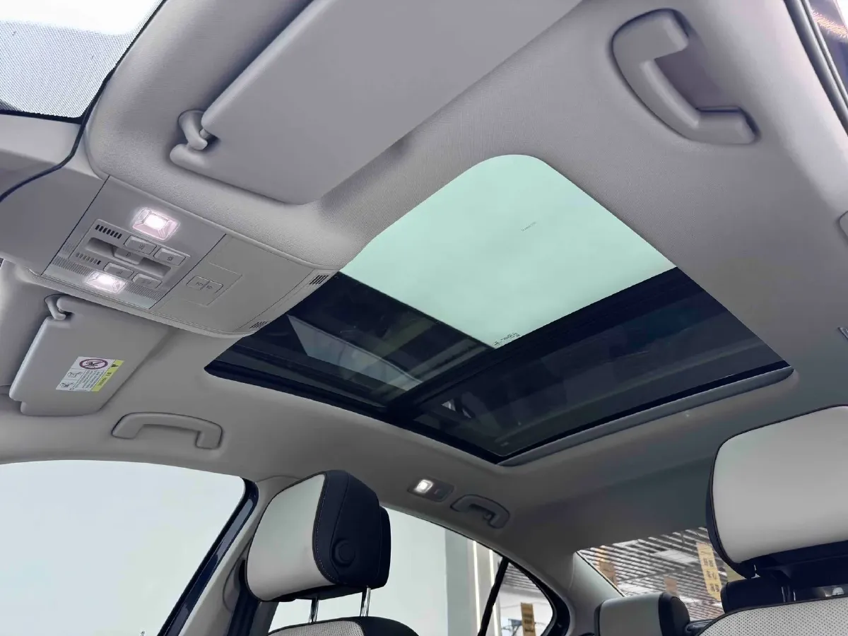 2023 Volkswagen Magotan 2.0T 186HP L4 7DCT,autocango,china used car exporter,china ev exporter,chinese used car exporter,chinese used ev exporter