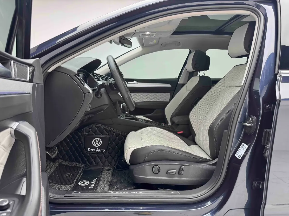 2023 Volkswagen Magotan 2.0T 186HP L4 7DCT,autocango,china used car exporter,china ev exporter,chinese used car exporter,chinese used ev exporter