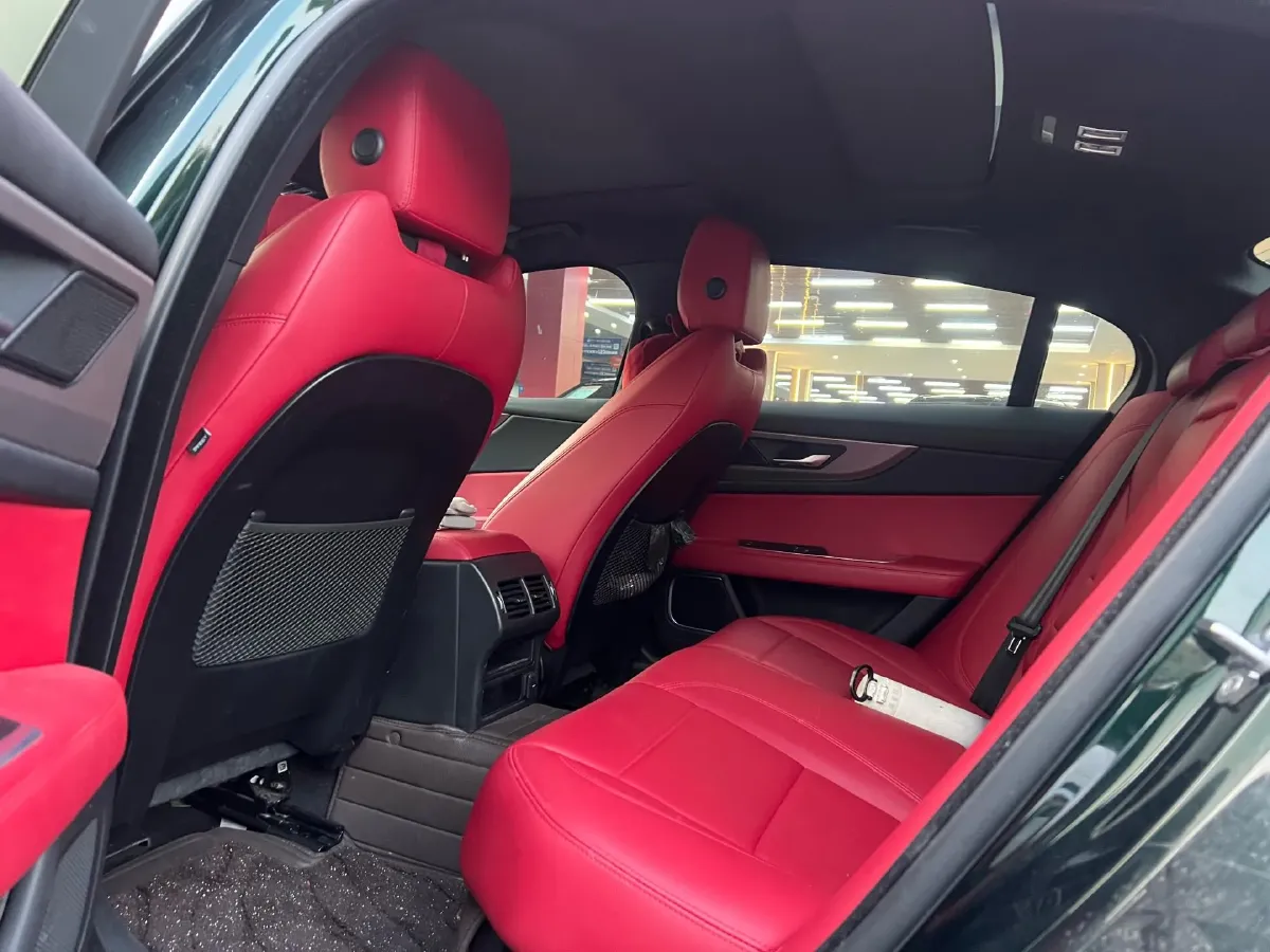 2022 Jaguar XEL 2.0T 250HP L4 8AT,autocango,china used car exporter,china ev exporter,chinese used car exporter,chinese used ev exporter