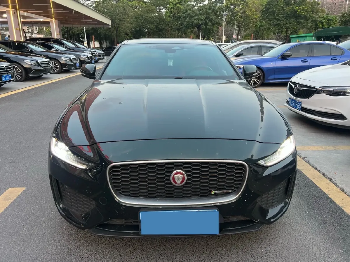 2022 Jaguar XEL 2.0T 250HP L4 8AT,autocango,china used car exporter,china ev exporter,chinese used car exporter,chinese used ev exporter