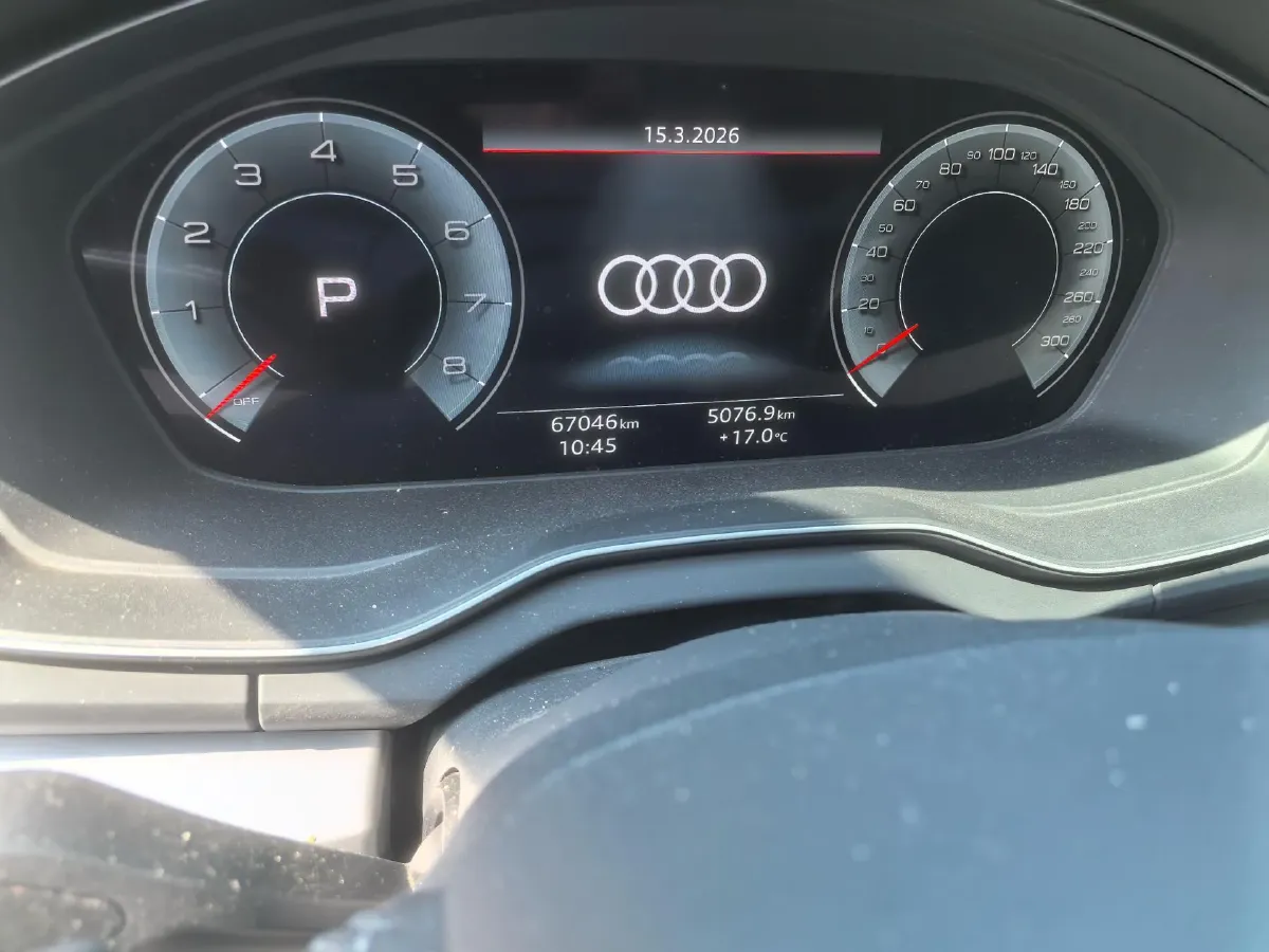 2022 Audi Q5L 2.0T 190HP L4 7DCT,autocango,china used car exporter,china ev exporter,chinese used car exporter,chinese used ev exporter