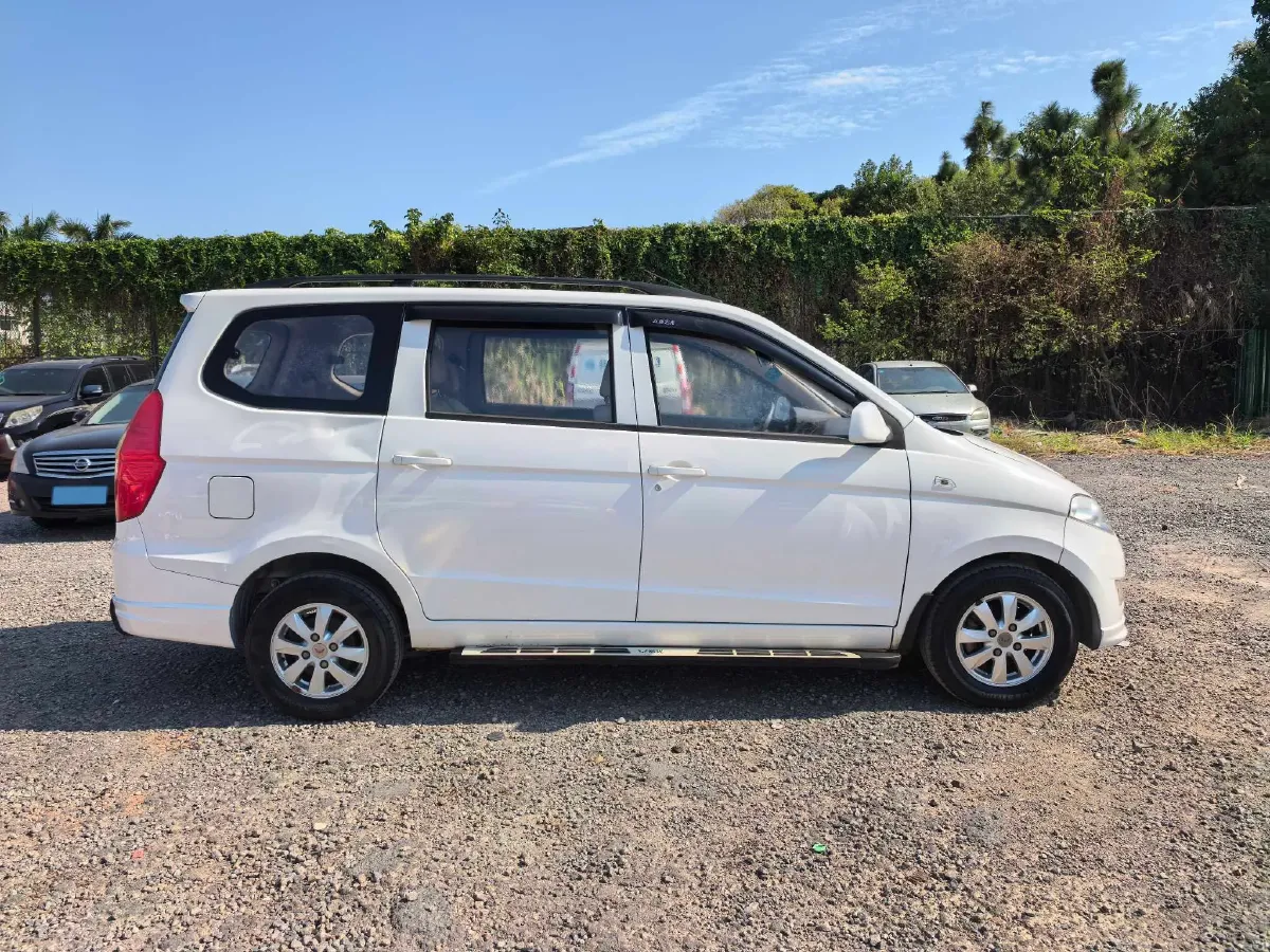 2018 WuLing HongGuang 1.5L 105HP L4 5MT,autocango,china used car exporter,china ev exporter,chinese used car exporter,chinese used ev exporter