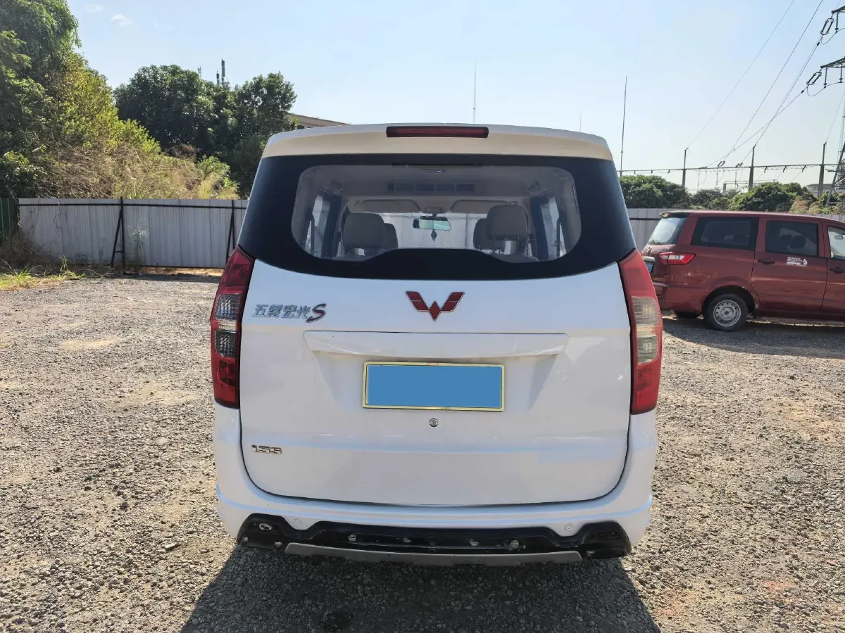 2018 WuLing HongGuang 1.5L 105HP L4 5MT,autocango,china used car exporter,china ev exporter,chinese used car exporter,chinese used ev exporter